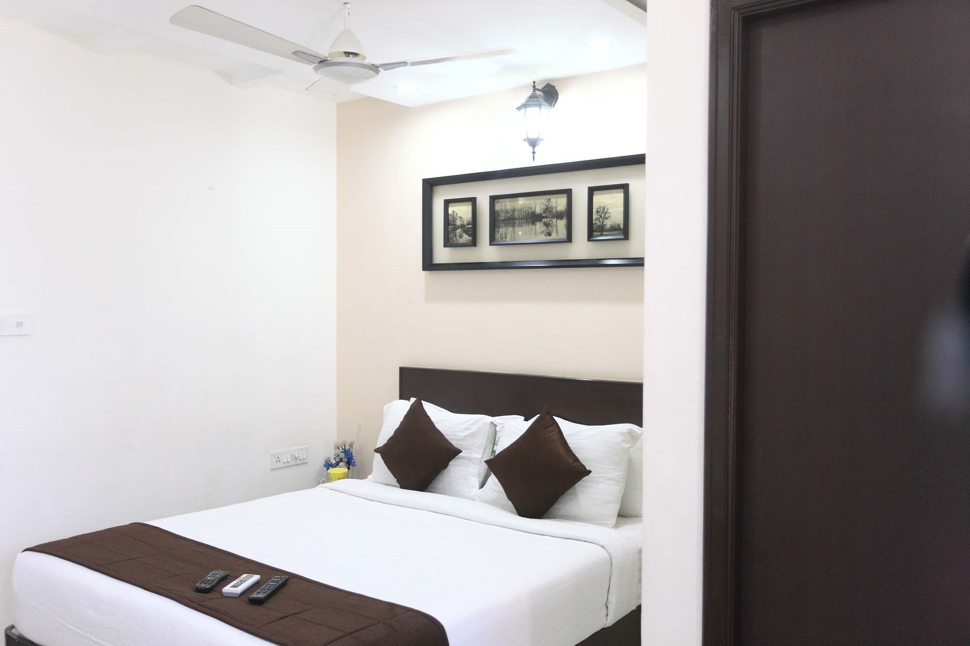 Rd Towers Hotell Chennai Exteriör bild