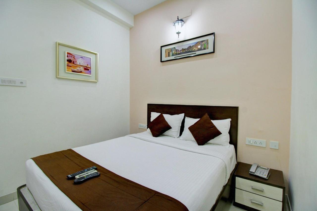 Rd Towers Hotell Chennai Exteriör bild