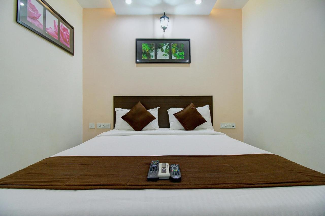 Rd Towers Hotell Chennai Exteriör bild